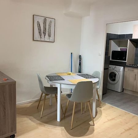 Aubenas : Beau Studio, Proche Du Chateau Exteriör bild